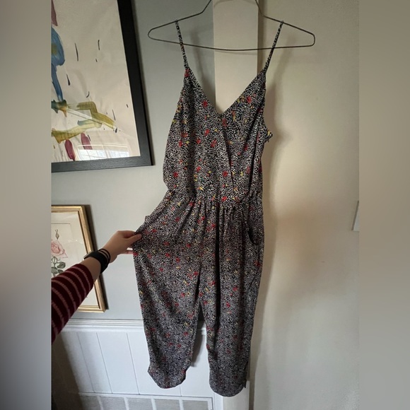 Anthropologie jumpsuit with colorful pattern - Picture 5 of 7